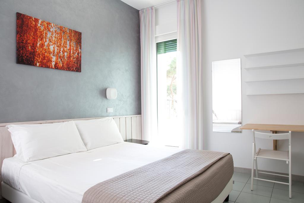 Hotel Columbia Marina Romea Kültér fotó