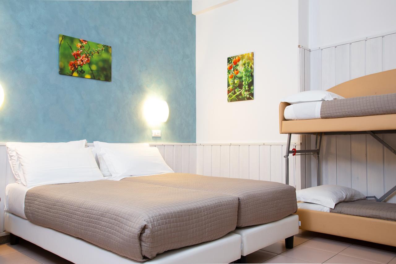 Hotel Columbia Marina Romea Kültér fotó