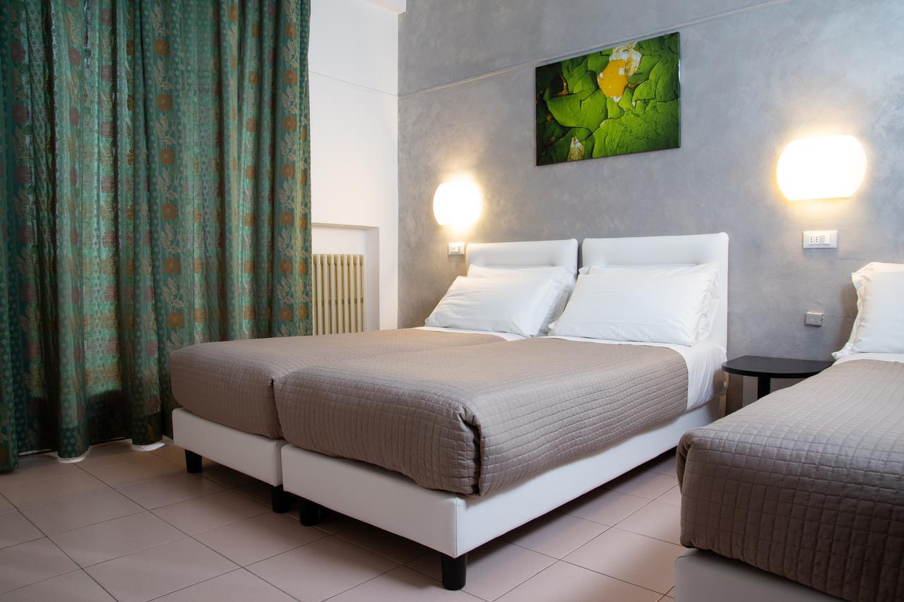 Hotel Columbia Marina Romea Kültér fotó